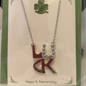 🆕St. Patrick’s Day☘️Luck Necklace/Iridescent